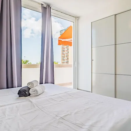 Апартаменты 2br Azahara Dream - Pool & Seaviews Арона